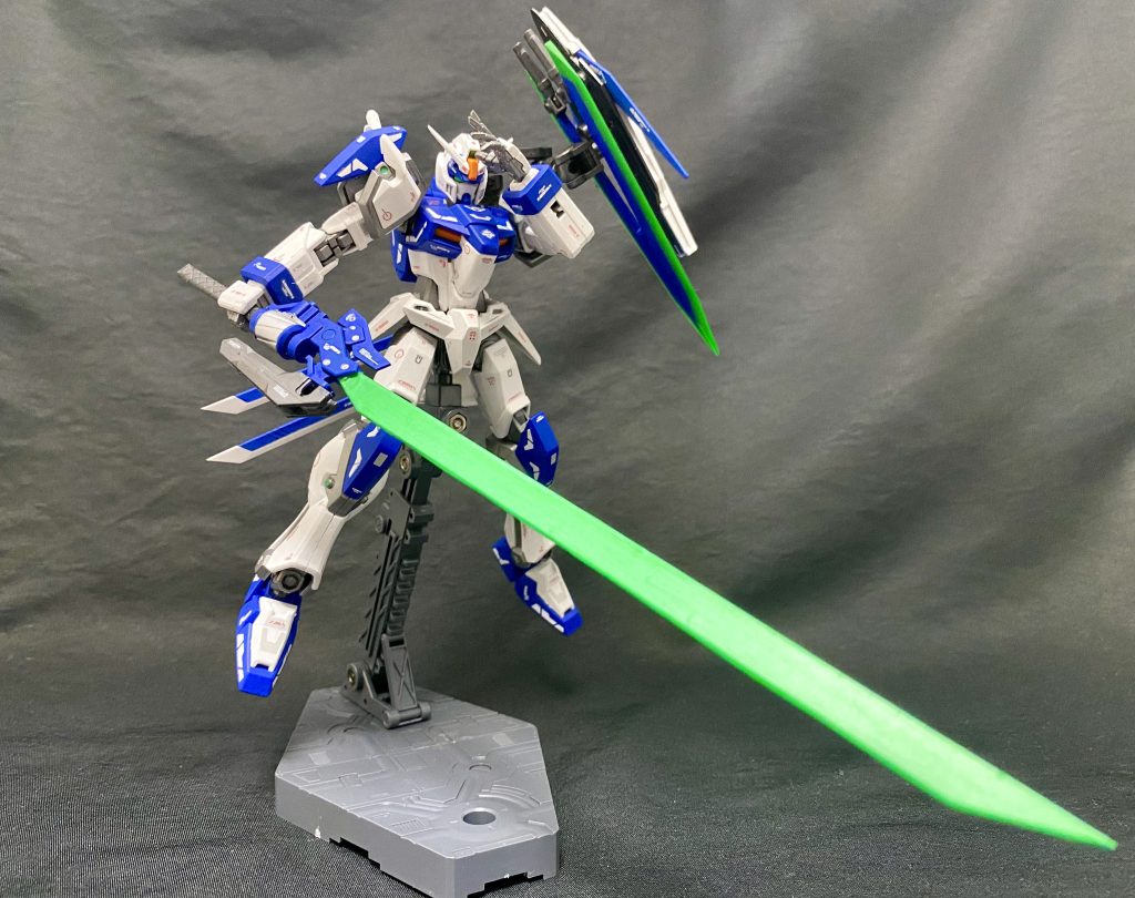 エクシアリペアⅣっぽいポーズ