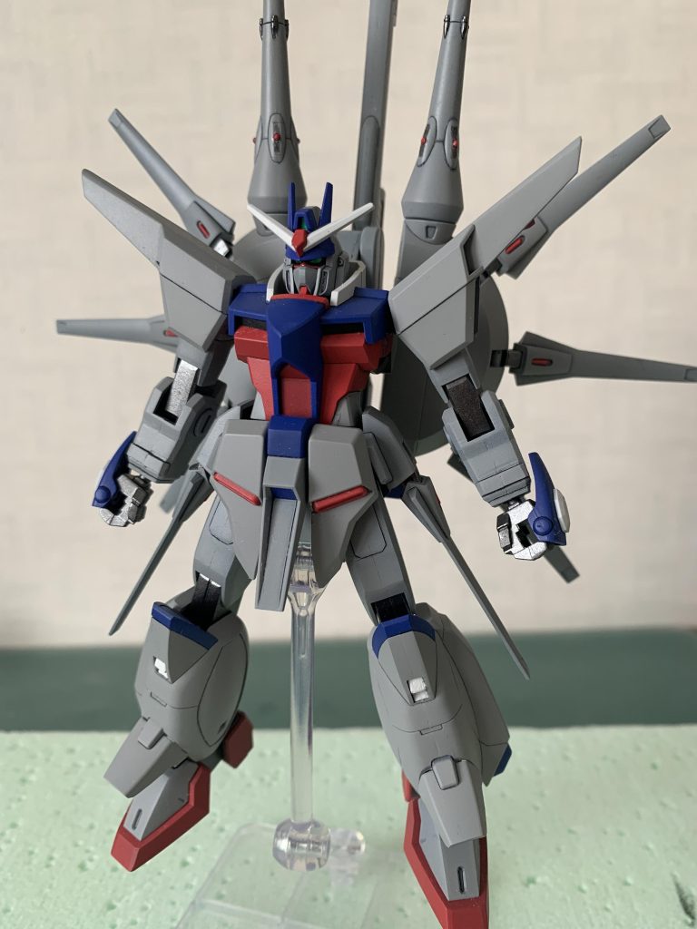 HG レジェンドガンダム–3枚目/制作者：エモンダ
