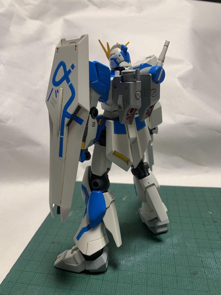 背中のカラーリングがよく分からなかった