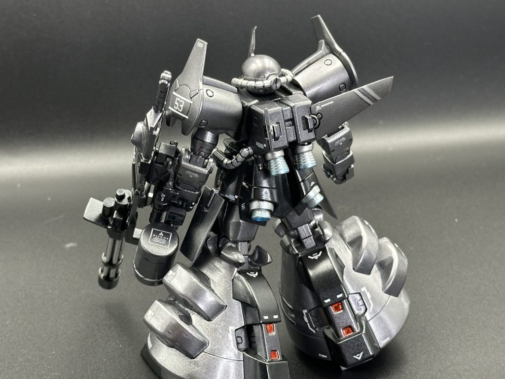 背面のバーニアはジャンクパーツをつけ足してます。