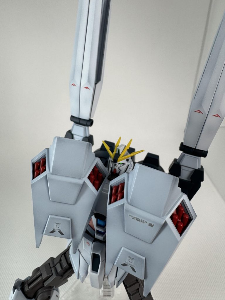 ナラティブガンダムB装備–2枚目/制作者：mt.kuro