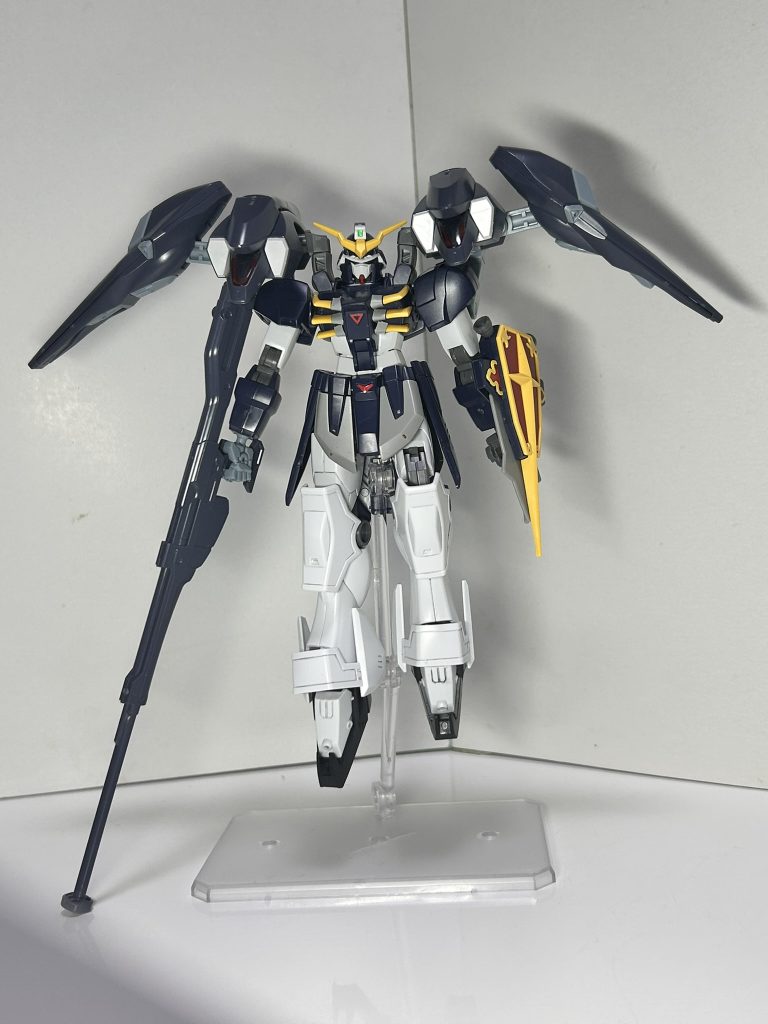パーツ合わせただけですが黒色同士で相性バッチリ。デスヘルが元々ファラクトと同じ肩の形状がシンプルでその上から別パーツを被せる形式なのもあって親和性が高かったです。 閲覧ありがとうございました!