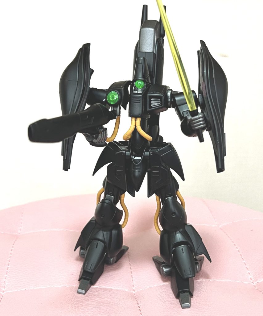 黒立ち上げで白のグラデーションを表現してみました。