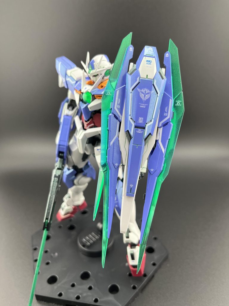 武装はメタルビルドを参考にデカールを貼っています🙂なーんかあいつら小洒落てるんですよねぇ🤔