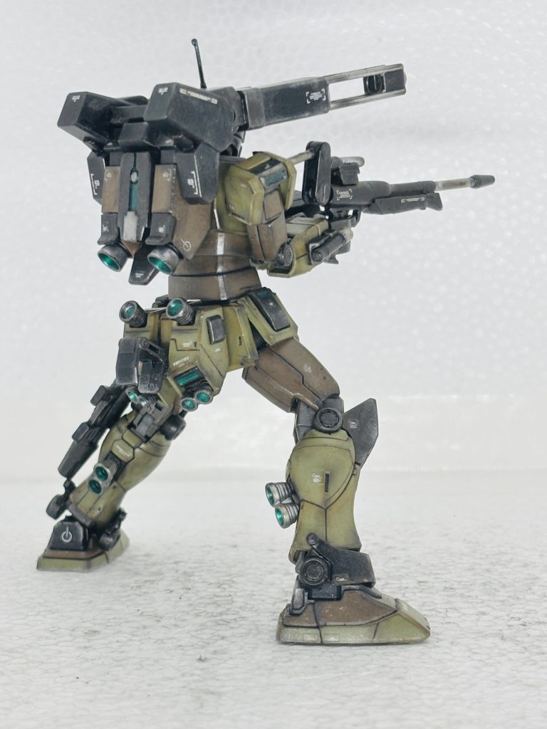 オリジン系のキットは初めて作りましたが、ディテールや可動ギミックが素晴らしく、 HGでこのクオリティーがあれば十分満足ですね。ポージングも決まって、地味ながら良い新年を迎えられました。