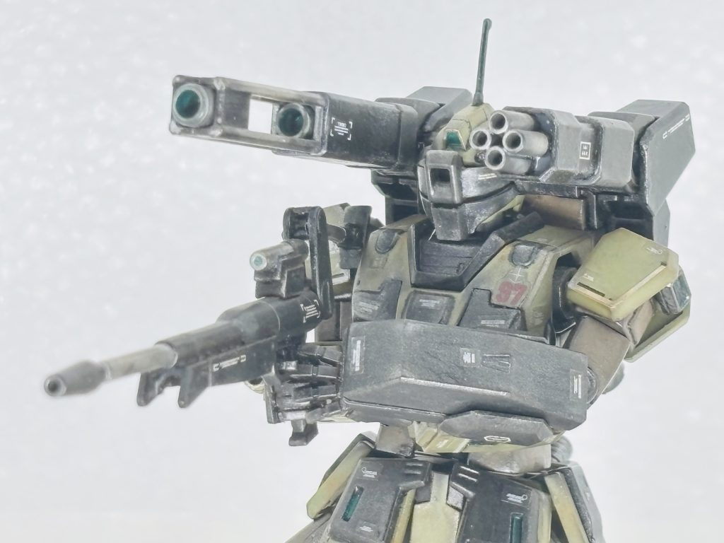 HG  ジムスナイパーカスタム隊長機　で、地味に年越し。