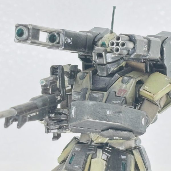 HG  ジムスナイパーカスタム隊長機　で、地味に年越し。