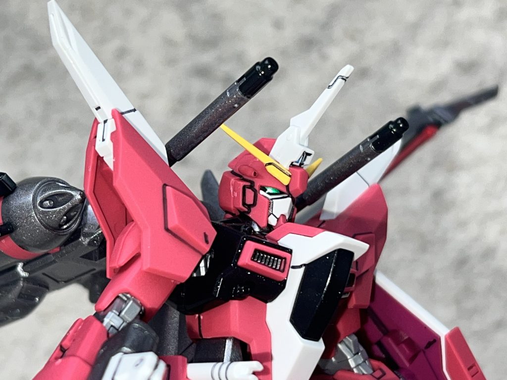 分かりにくいですが黒のパーツにはタミヤのパールクリヤー吹いてます。