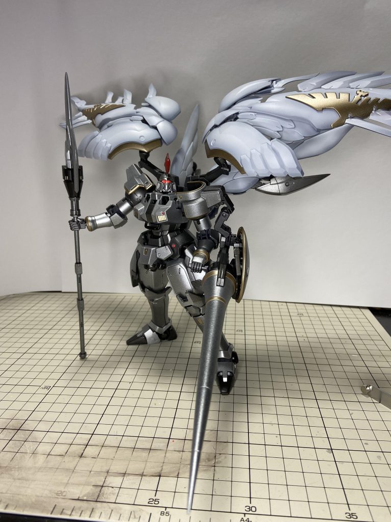 騎士トールギス覚醒状態、フリューゲル装備のウイングと鶏冠を変更。