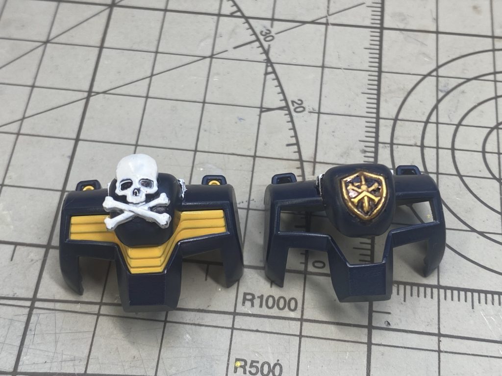 胸パーツはキンケドゥのX 1と、トビアのX 1(スカルハート)の両方を作ったので、