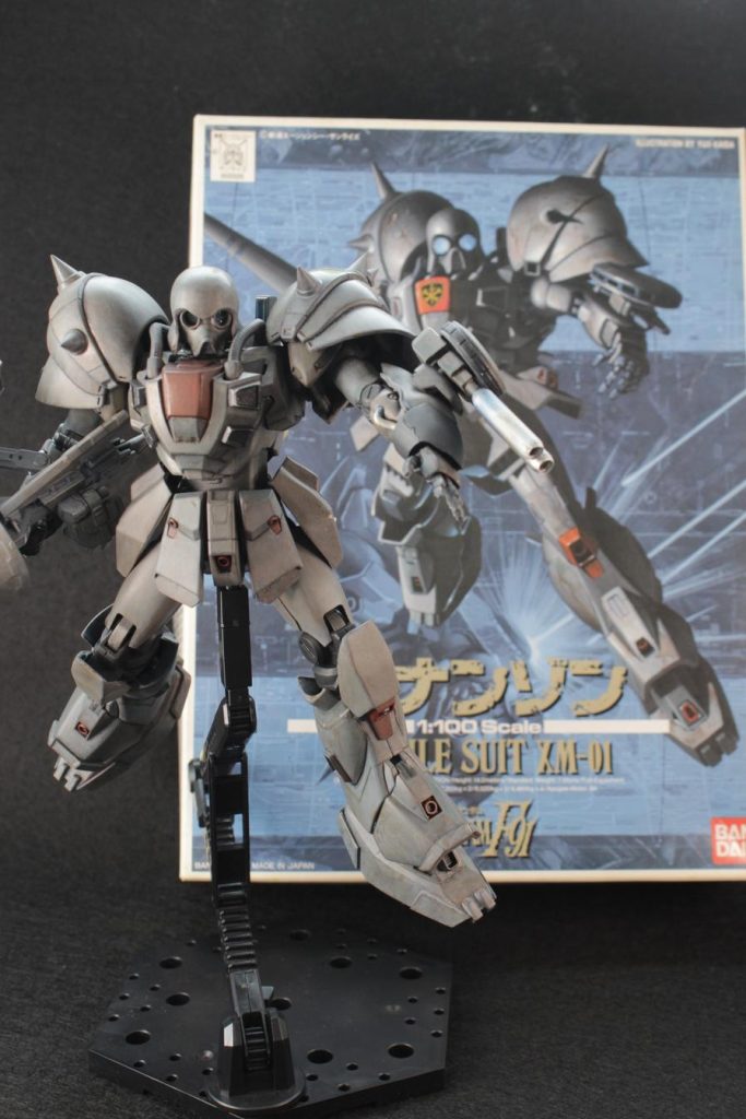 開田裕治先生の描かれたパッケージアートがすごく格好良くてこのデザインを目指して頑張りました。筆塗りとウェザリングで雰囲気は出せたかなと・・・。