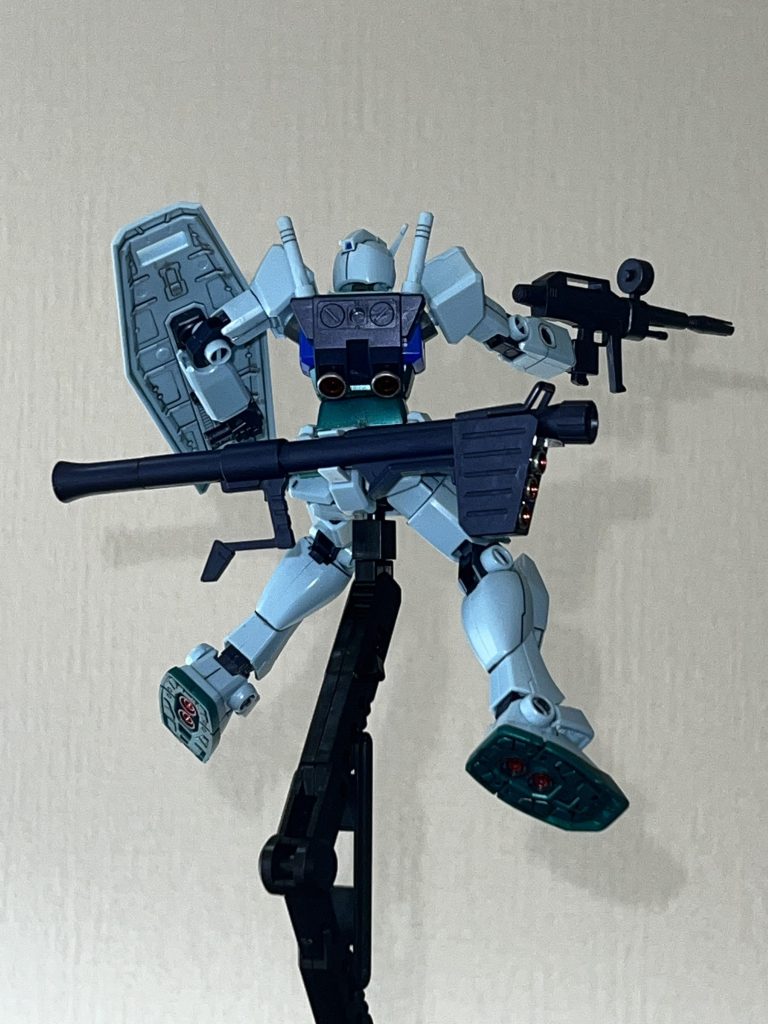 ハイパーバズーカもセットしたかったので後ろに装備した状態でパシャリ