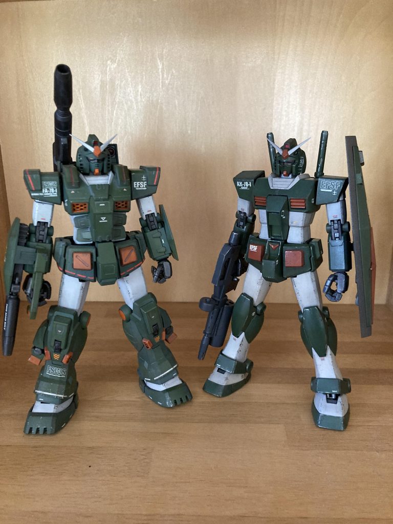 制作時期がやや異なり、緑のカラーレシピも忘れてしまい若干の色の誤差があります。