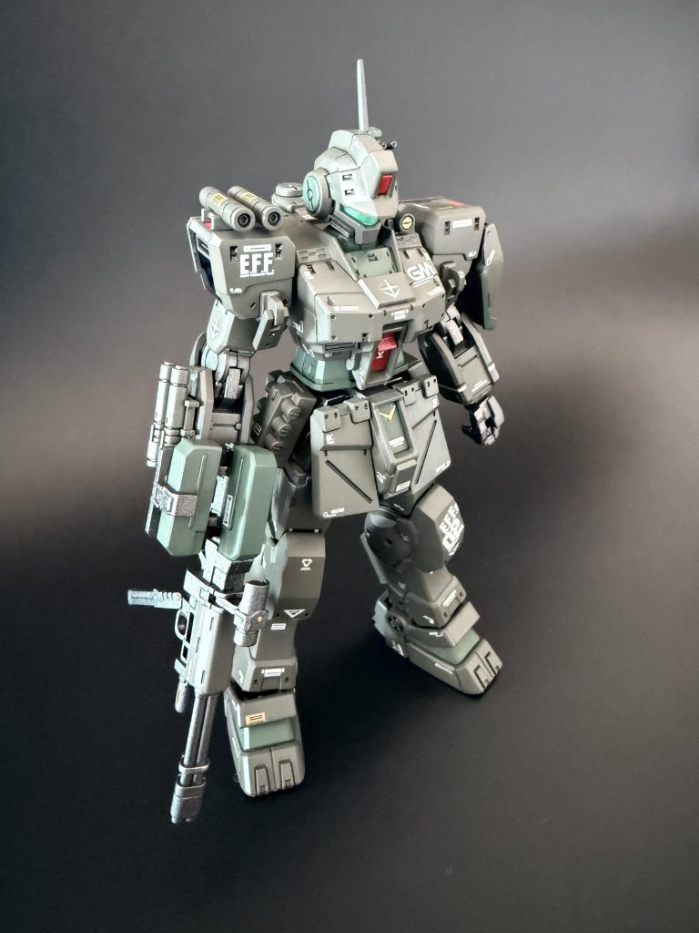 カラーリングは悩みに悩みましたが、HJの作例を参考にメインカラーはガイアのダークグリーン、同系色のもう一色は同じくガイアの暗緑色をチョイス！