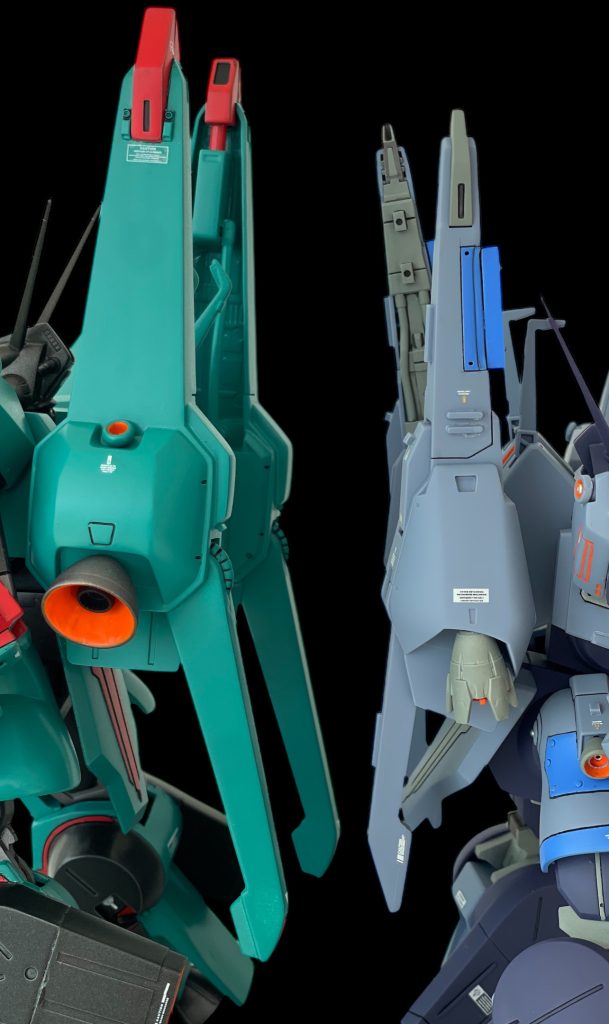 ディテールの細かさはさておき、バックパックも旧キットの方がボリューム感があります