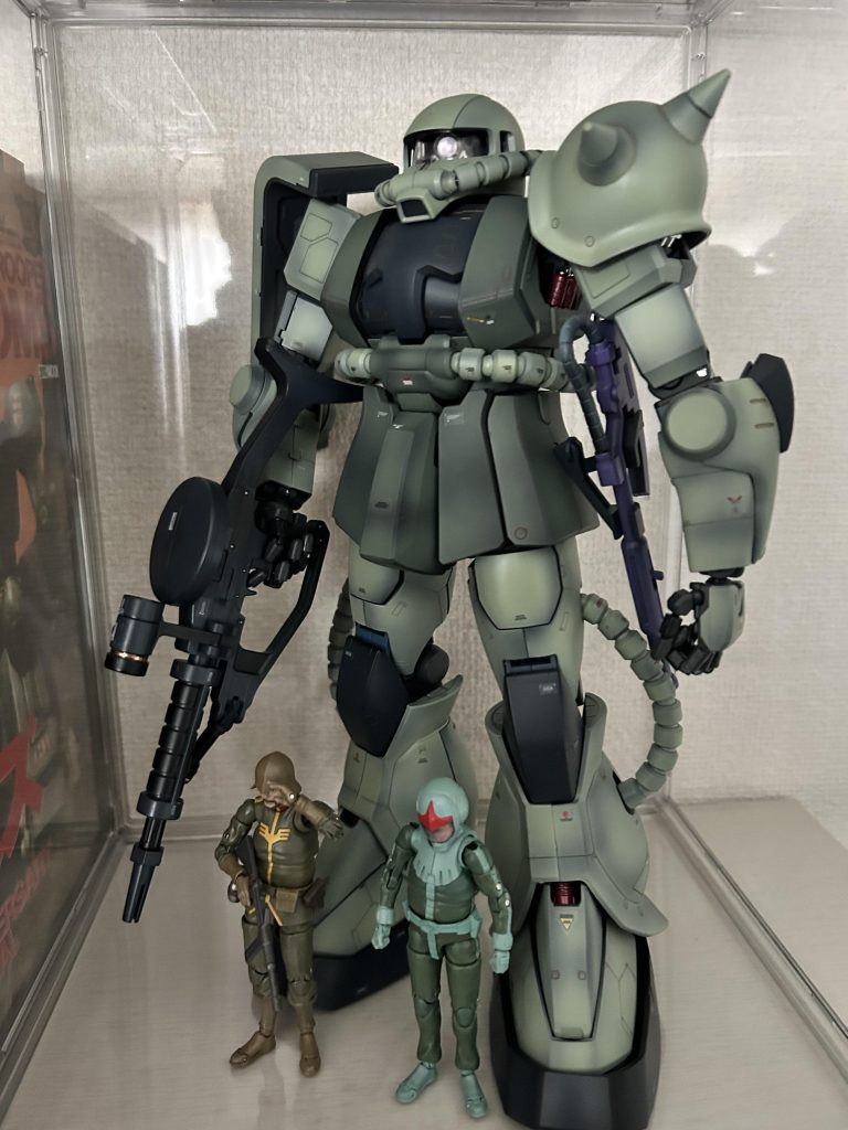 遠近法で一枚撮ったのですが、縮尺デタラメながら見た目は「あり」かと…