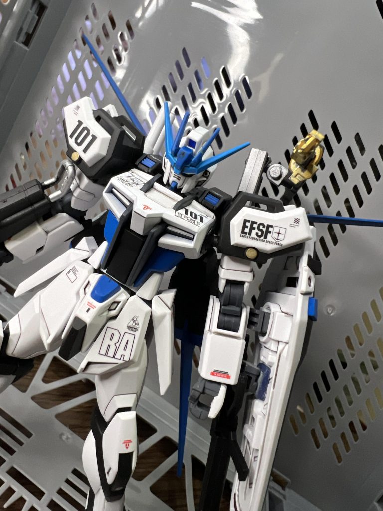 ストライクガンダム＋エールストライカー弍式〝ミカヅキ〟–9枚目/制作者：真樹京介