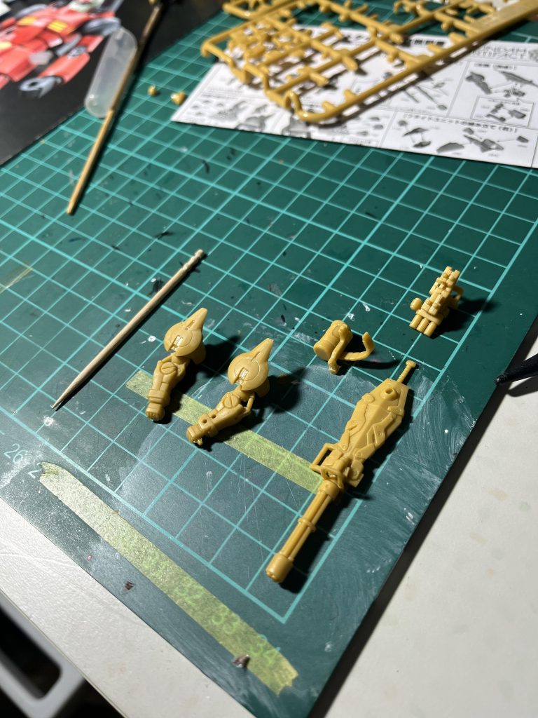 組む前はこんな感じです。色がなくてシンプル