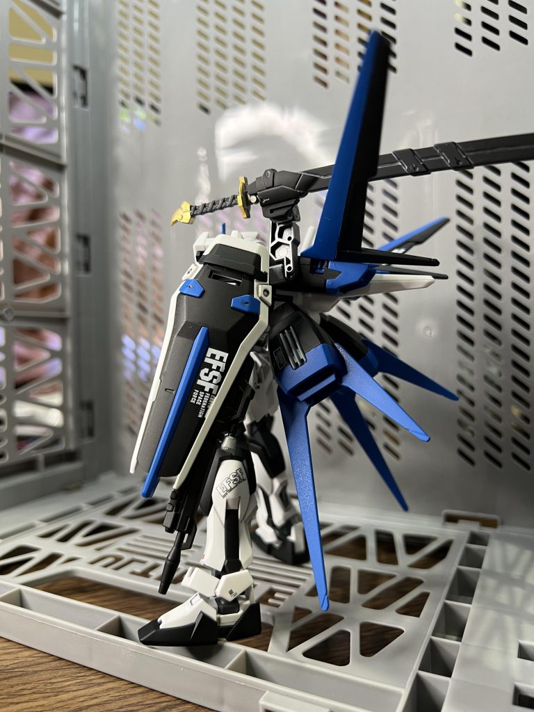 ストライクガンダム＋エールストライカー弍式〝ミカヅキ〟–7枚目/制作者：真樹京介