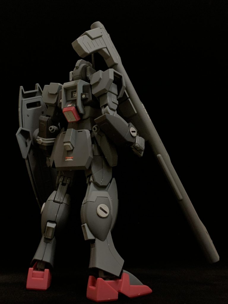 随所をシルバーで塗り分けて情報量を増やしてみました。以下、簡単にポージングです。