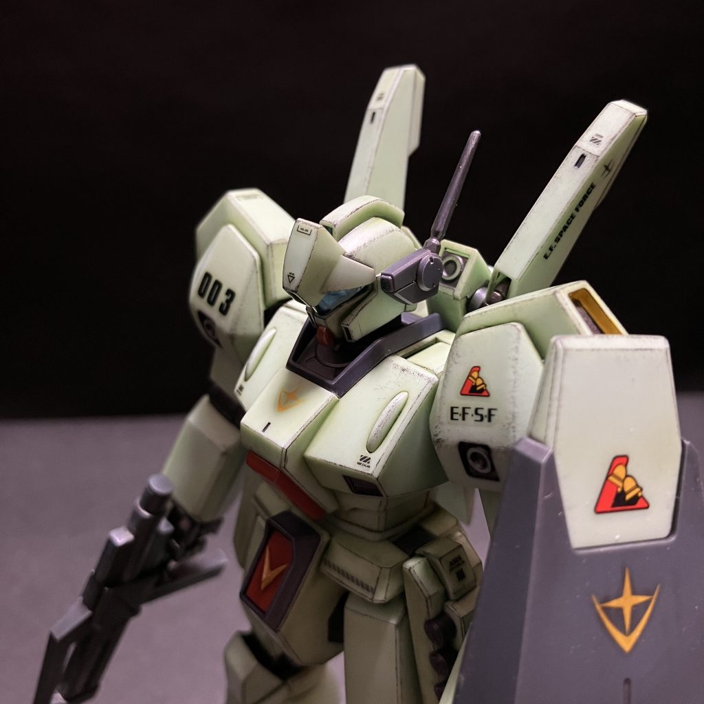 あと、逆襲のシャア登場機でうちに積んでるのはギュネイのヤクト・ドーガのみ。ついでなので次はそれを作って逆襲のシャアシリーズを終わらせよう。