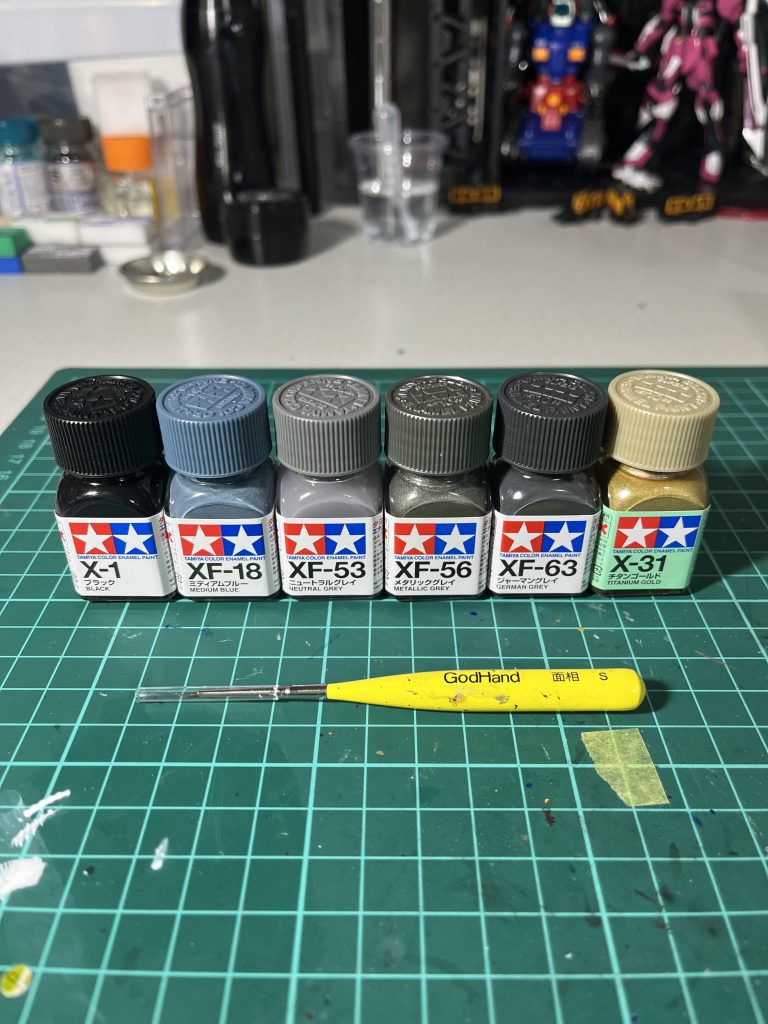 今回の塗料は水性ホビーカラーとタミヤのエナメルカラーを使いました、エナメルは完全に筆塗り用です。最終は全体につや消し塗装をしています!閲覧ありがとうございました😊