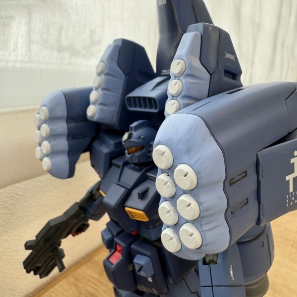 ズサブースター装着型ジムクゥエル