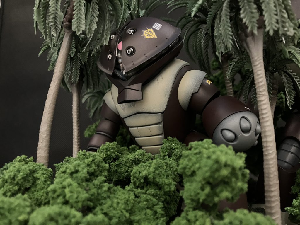 アッガイ 偵察中–2枚目/制作者：いぬわし