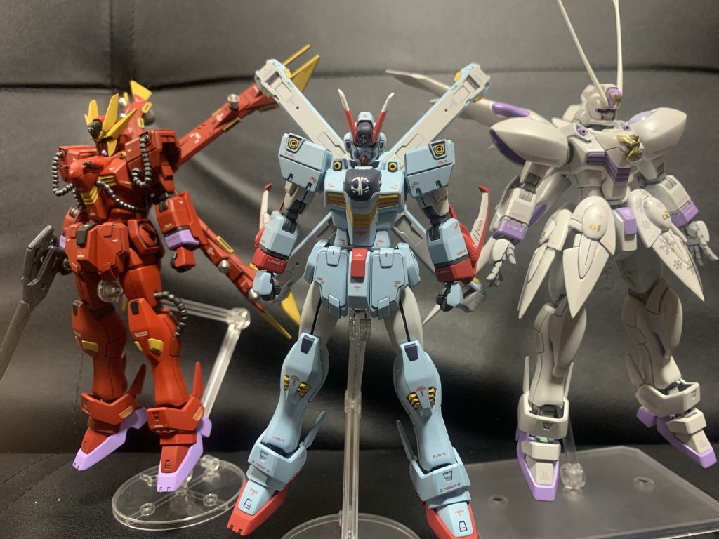 シルバー・スノーの完成で、現在連載中の3姉妹クロスボーンガンダムを全て立体化することができました😆後日、3機まとめての専用スタンドを製作する予定です。