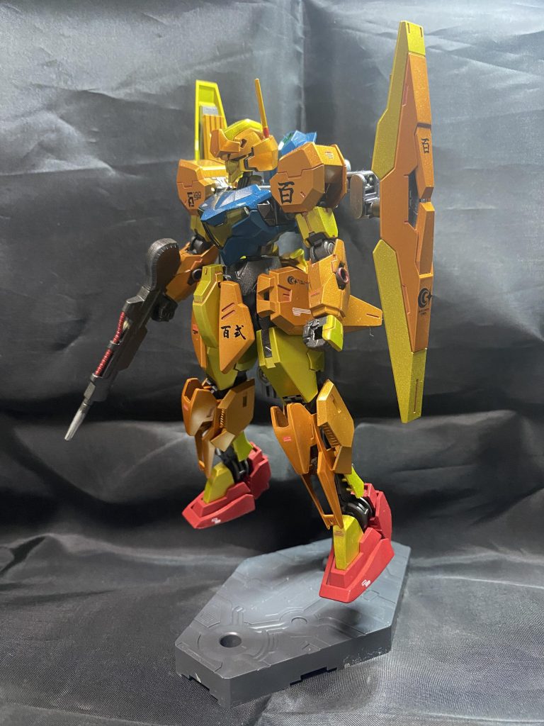 ガンヴォルヴァのシールドをバインダーに見せるためキット2個買い。