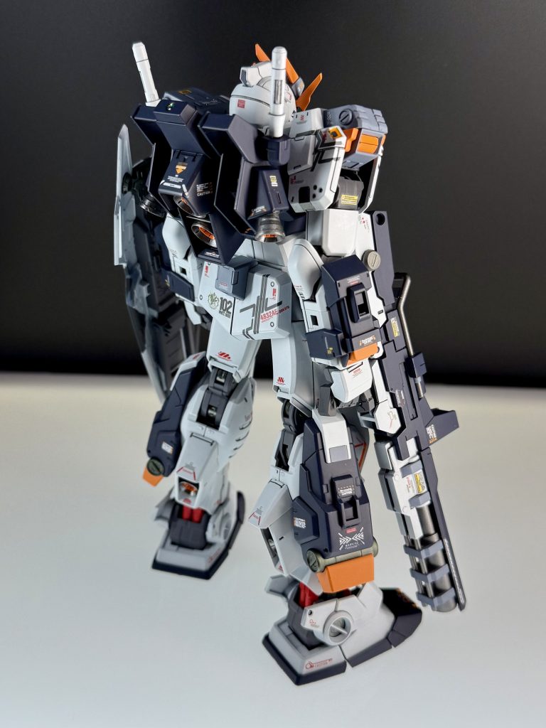 背部プロペラントタンクの代わりにバーニアを増設。