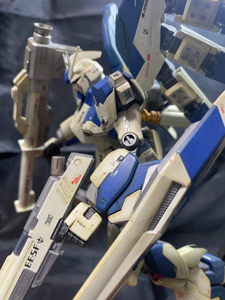 汚しも適度に入れまして。