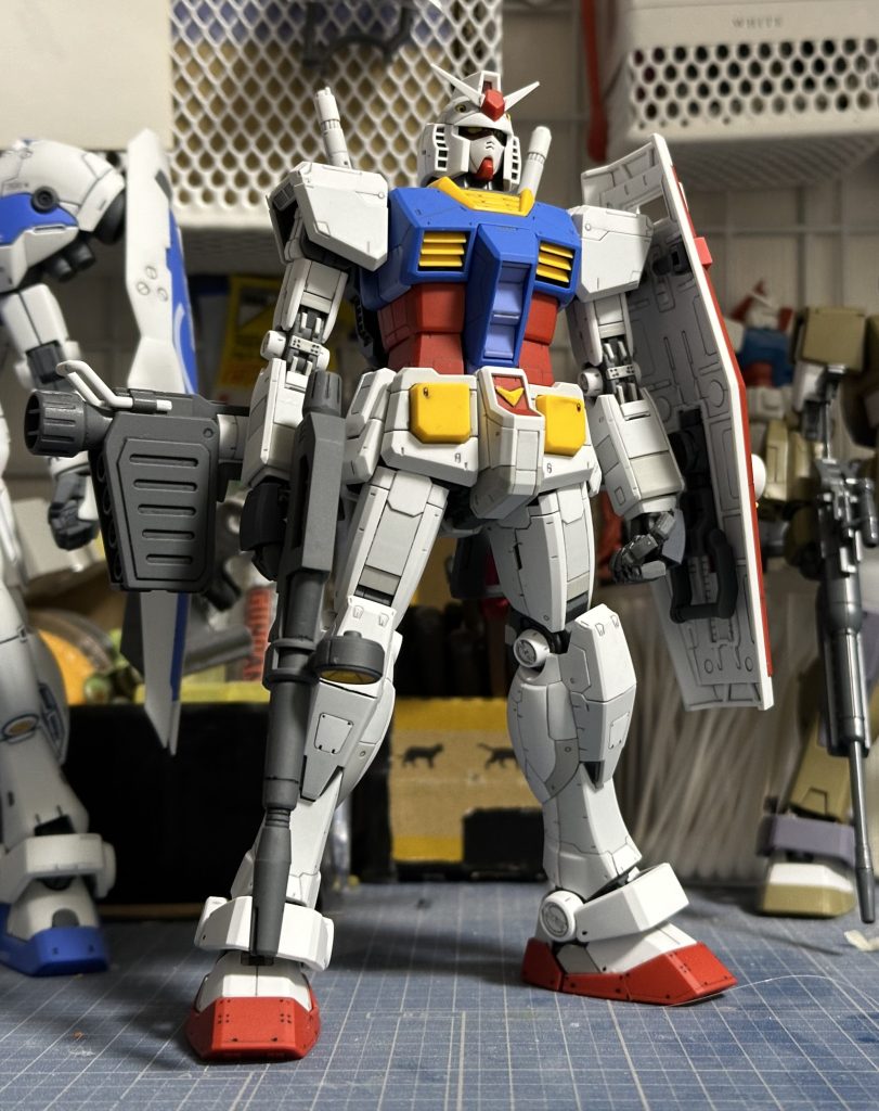 フロント右側。