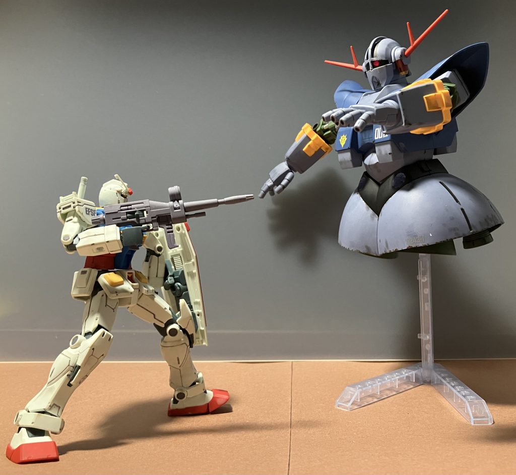 HGガンダムと並べてみました。