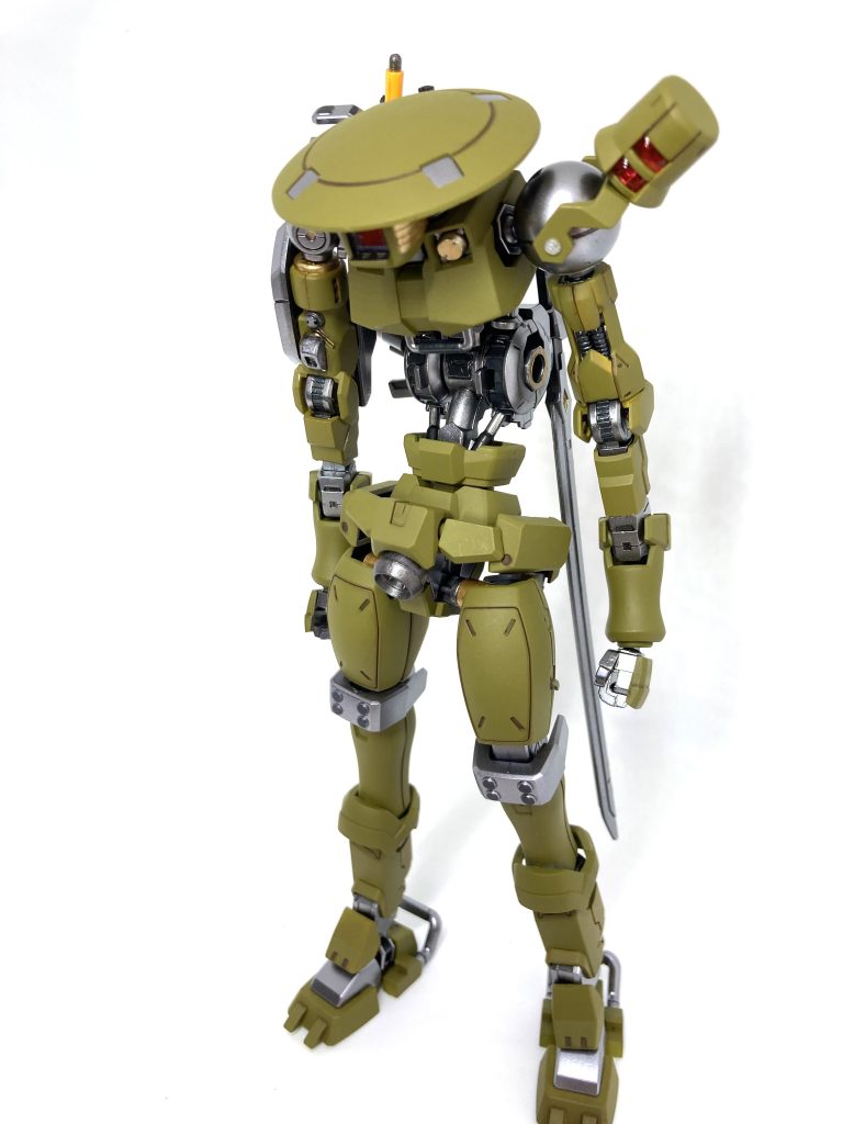 肩のシールドは頭部と交換できます。雨の日はこっちです。