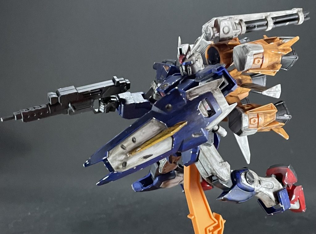 リアルタッチマーカーやチッピングで汚しています！