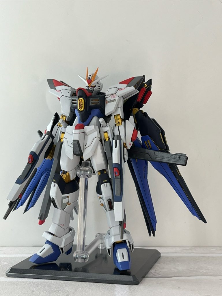 ウイングは非展開だと少し小振りに感じますね。