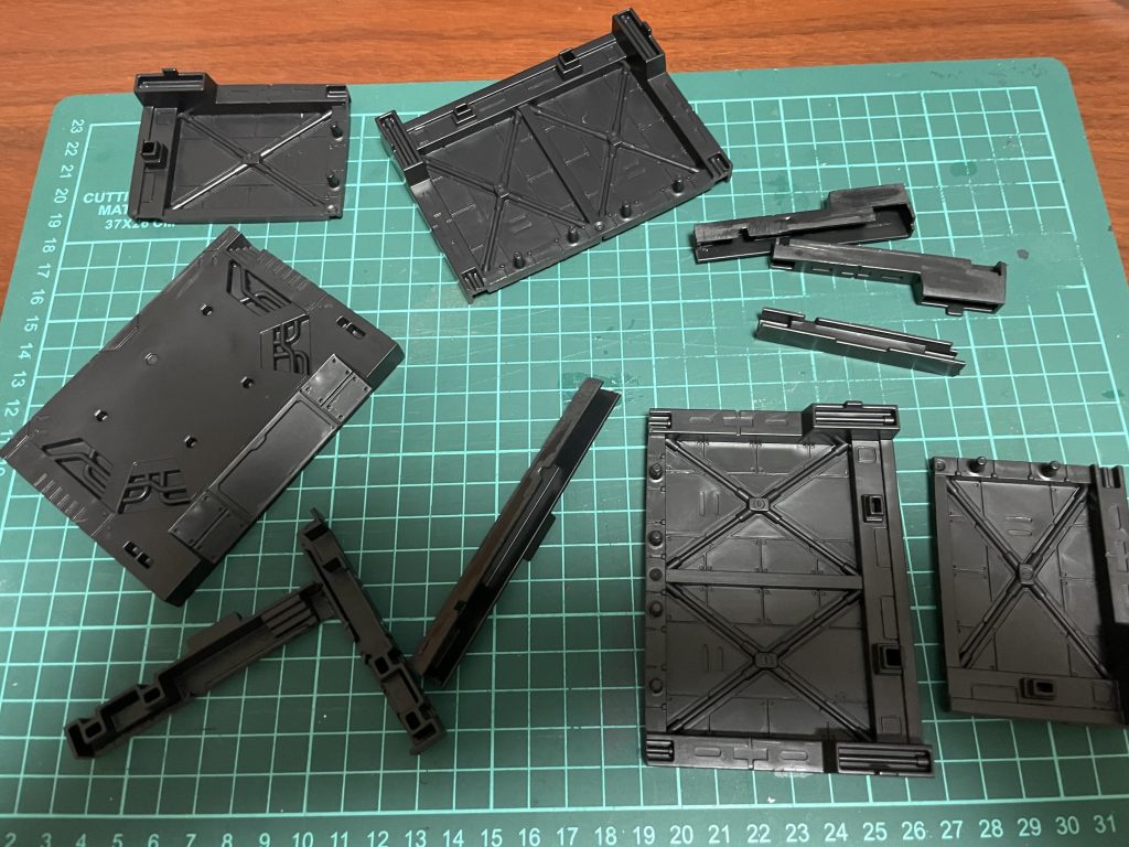 ケースに収まる様に切って調整して…。1番辛い作業だったかも。