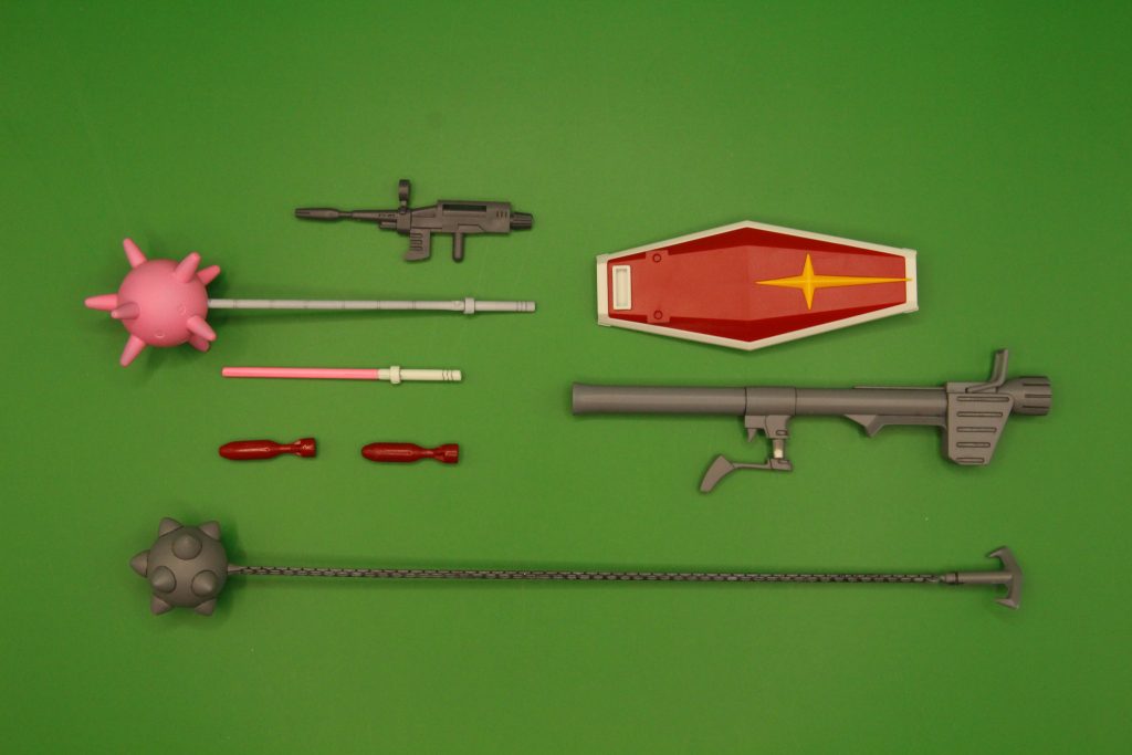 いかがでしょうか。300円で買えるこのフルウェポン!ただし、なかなか簡単には完成してくれません…。ハイパーハンマー?そんなもの付いていましたでしょうか…(笑 )