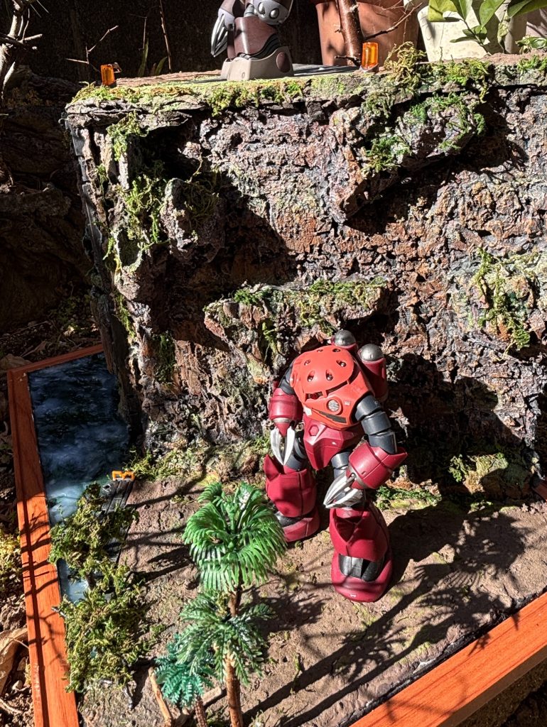 初投稿❗️ジャブロー的なサンダーバード的な基地(デカいジオラマ)–2枚目/制作者:cozy