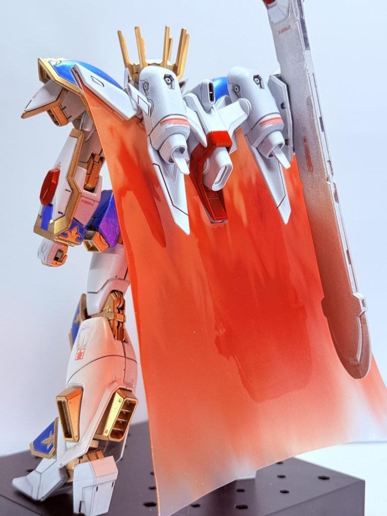 武器に関しては『大型対艦刀アルタキアーラ』一振りのみ。射撃武器は胸部にあるがほとんど使用しない。