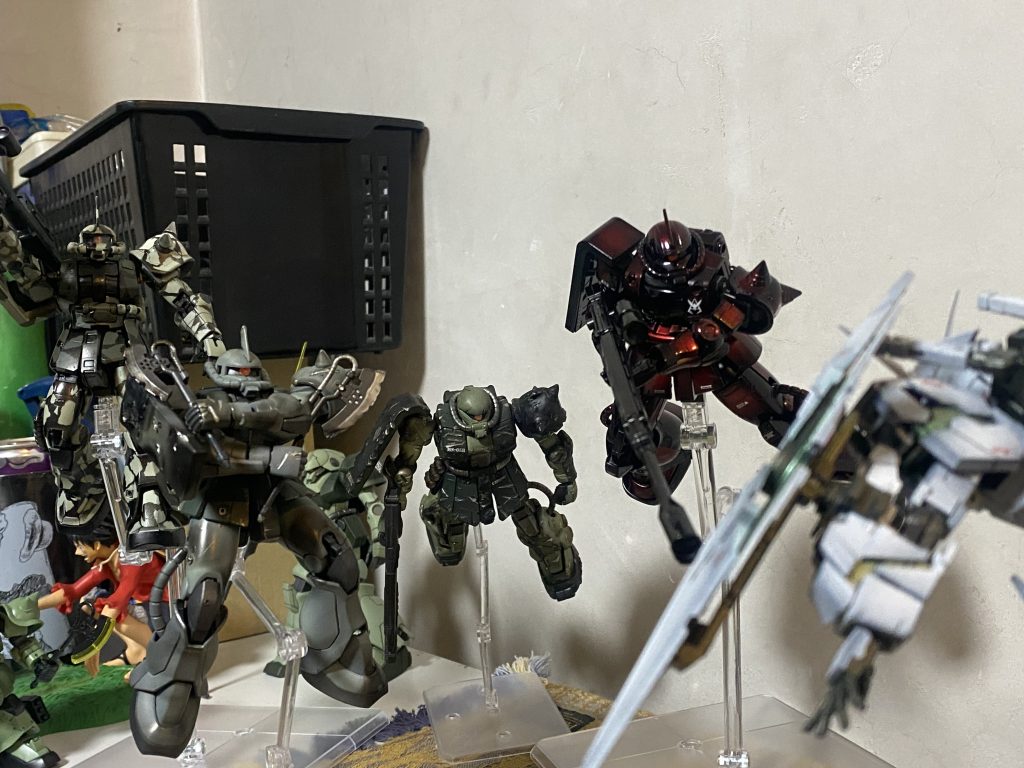 シャア専用ザク–5枚目/制作者：ui