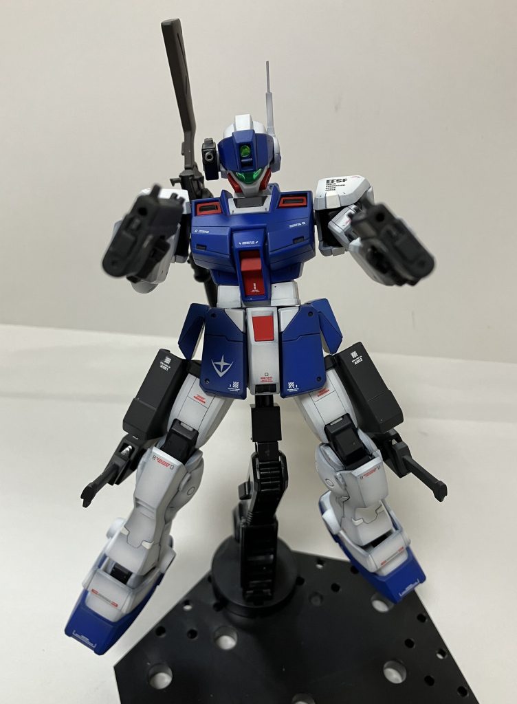 二丁拳銃首と腰で1mmずつ延長しています。K9のハンドガン、ホルスターを使用しているので若干ですが脚部も伸びてます。