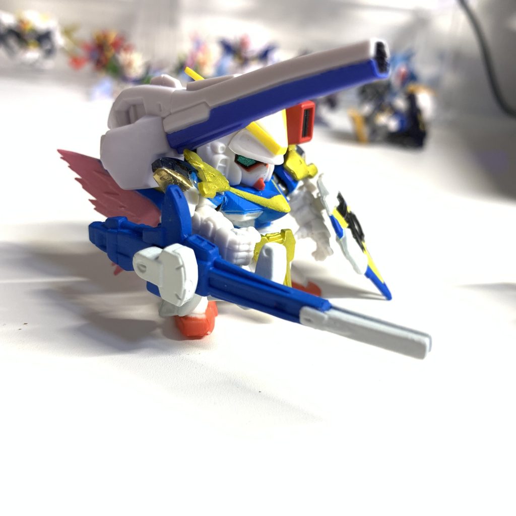 メガビームライフルはアンサンブルと迷いましたが、コンバージの方が青色が本体と近い色なのでこっちにしました