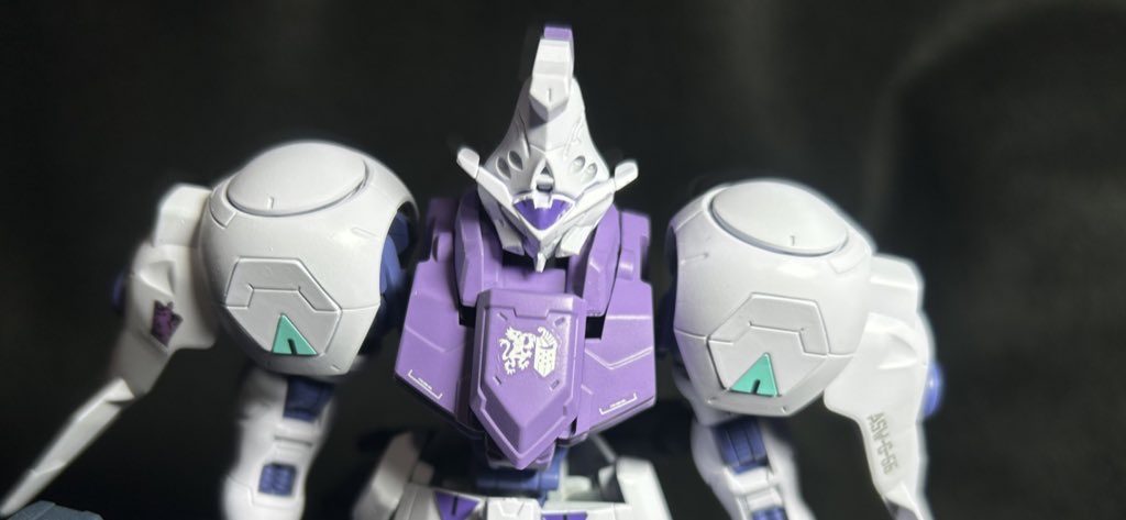 シールとデカールを最小限…