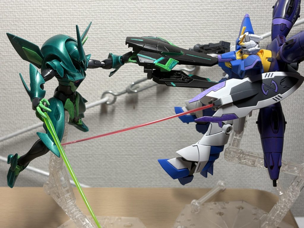 でも掴んだら、PS装甲の機体以外は破壊できると思いますw