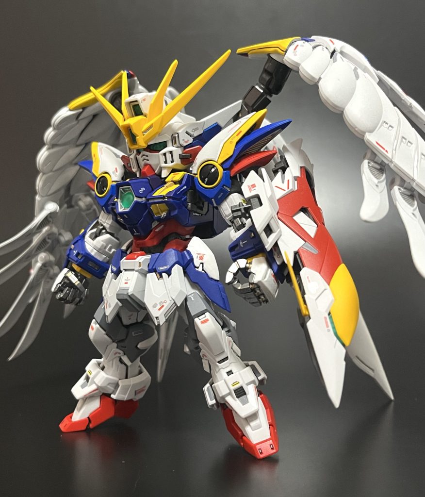 アゴを少し削ってシャープ化しました。