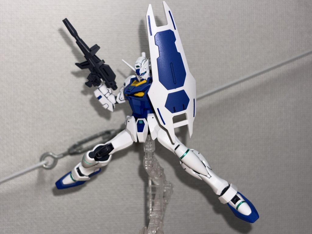 テキトーにシール貼っただけですが、このシールド割と気に入ってます。