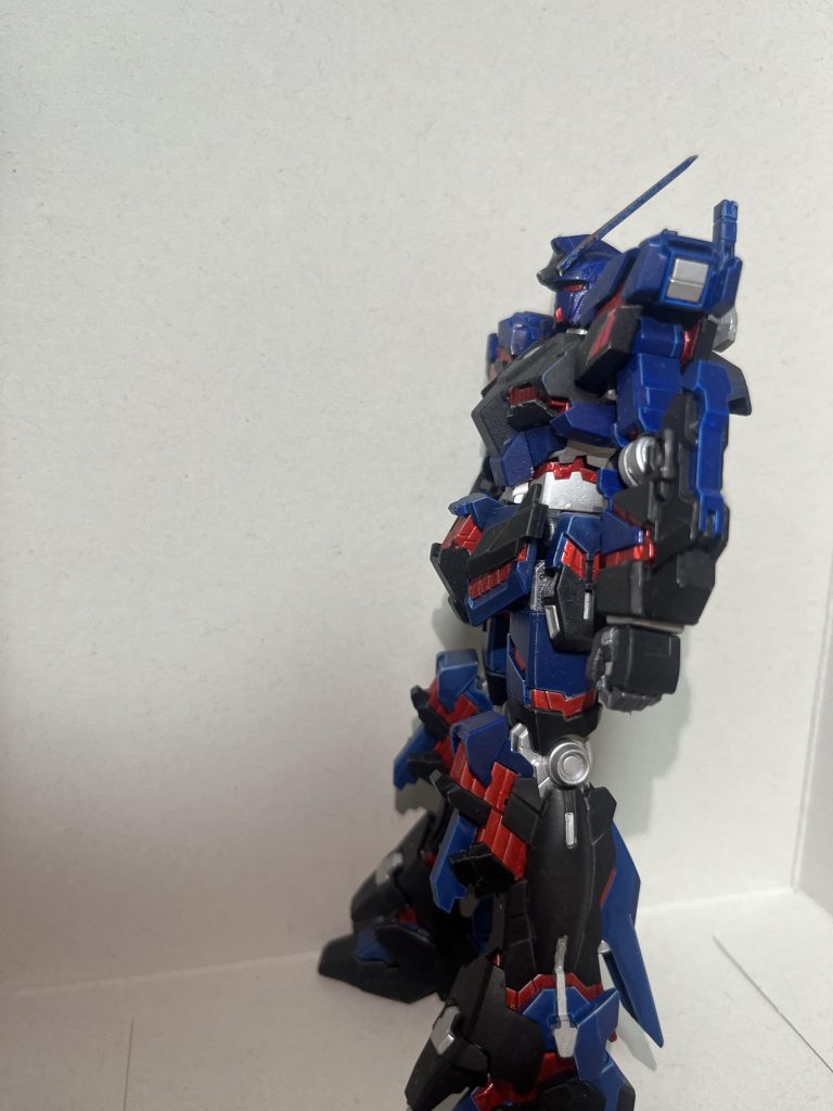 横からめっちゃ敵が乗って来そうな機体に仕上がったなぁ〜