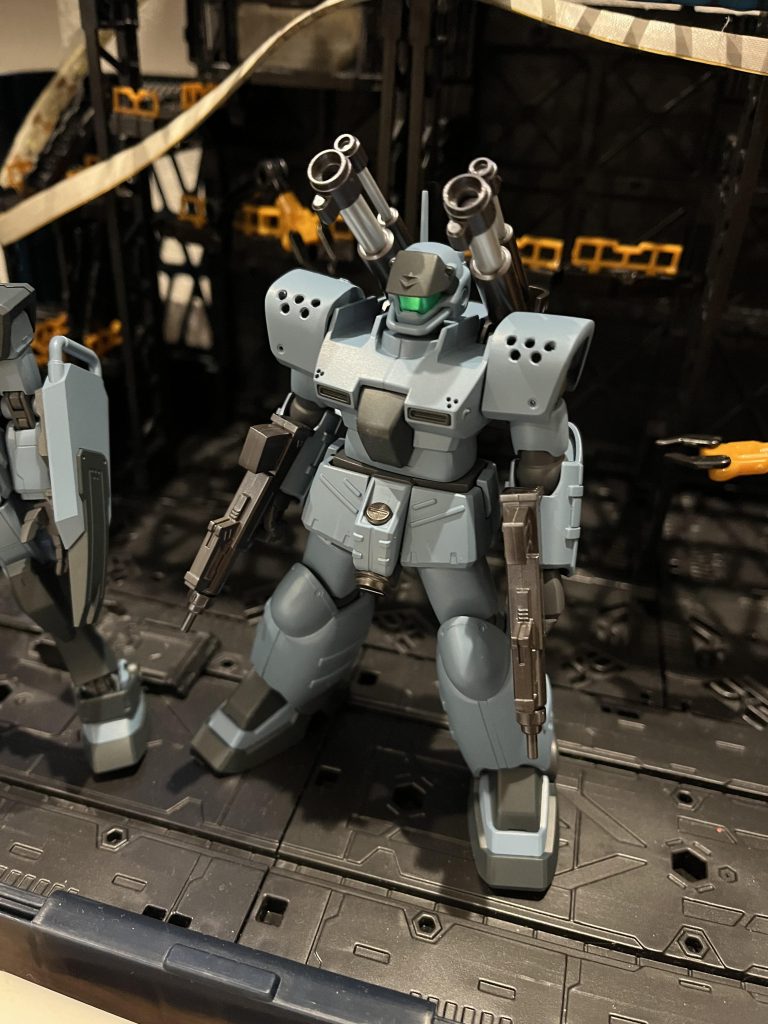 基本塗装までなんか思ったのと違う、、？ってなったけど進めてますｗこの後、ホワイトでグラデーションをかけ、足と腕にラインを追加しました。